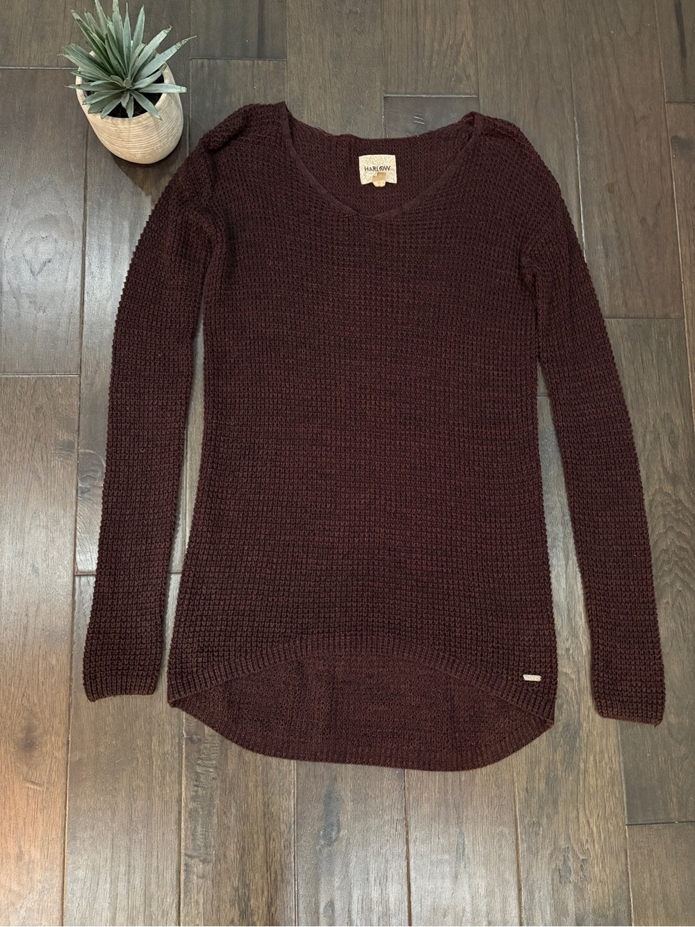 Harlow Women's V-Neck Waffle Knit Sweater - Deep Burgundy